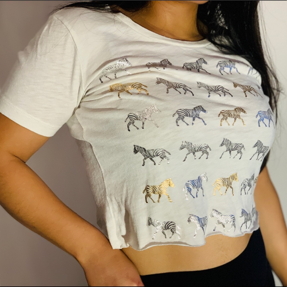 crop top.